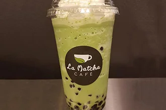 matcha smoothie with boba